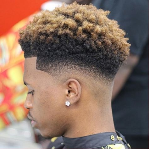 TWURLS Hair Brush GLOVE on Instagram: “⭕ F A D E D ⭕🗝 . . . WWW.TWURLSGLOVE.COM . . . BARBER @cool_cutz . . . #twurlsglove e #twistsponge #curlsponge #nastybarbers #nbahaircuts…” Haar, Afro Fade, Shaved Hair Designs, Peinados, Afro, Black Boys Haircuts, Afro Hairstyles, Fade Haircut, Black Men Hairstyles