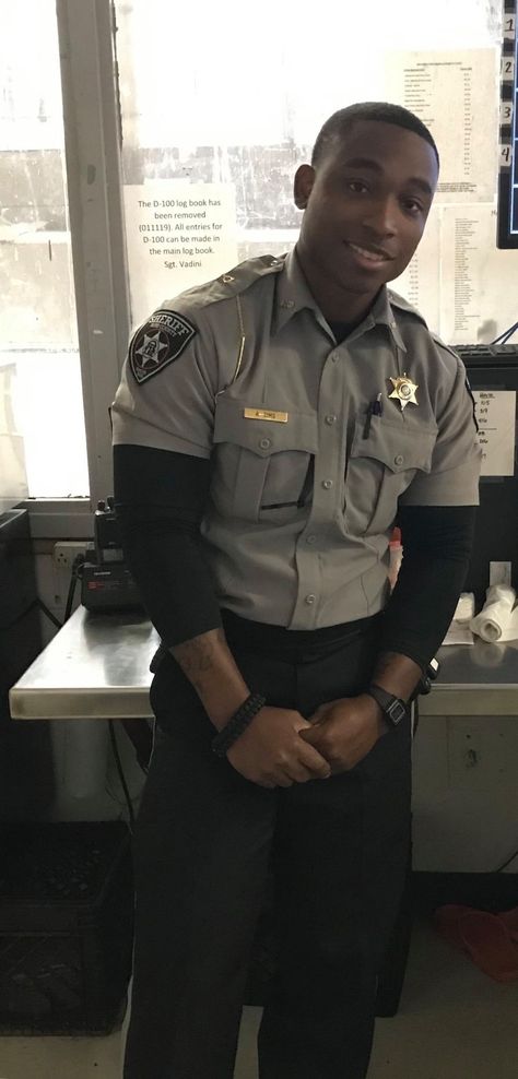 Meet Bibb County Sheriff's Office Deputy Anthony Sims.  Deputy Sims is assigned to the Sheriff's Office Law Enforcement Center and is always working hard to keep you safe and secure! Police, Films, Law Enforcement, Deputy Sheriff, Sheriff Deputy, Sheriff Office, Sheriff, Deputy, Police Uniforms
