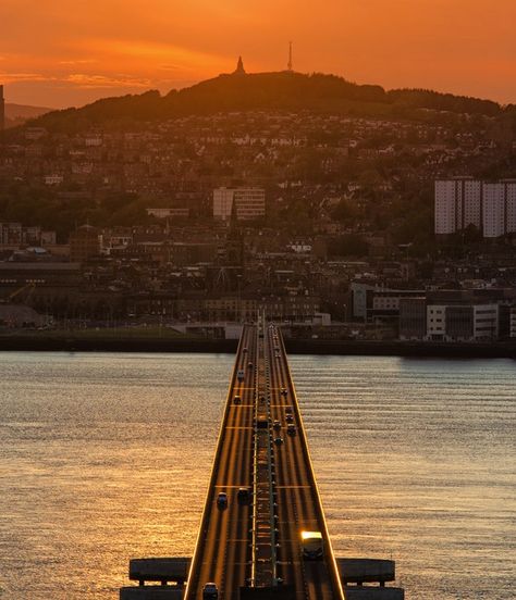 Dundee, Scotland: Is it the new cultural capital for a (potentially) new #Scotland? Edinburgh, United Kingdom, Trips, Architecture, Ireland, Dundee, Glasgow, Ideas, Design
