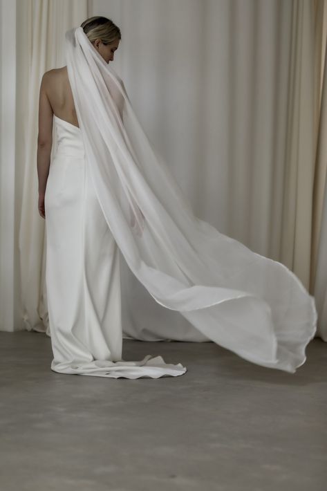 Bride, Veil, Modern Bride, Bridal, Romantic Bridal Hair, Bridal Inspo, Modern Veil, Romantic Veil, Wedding Styles