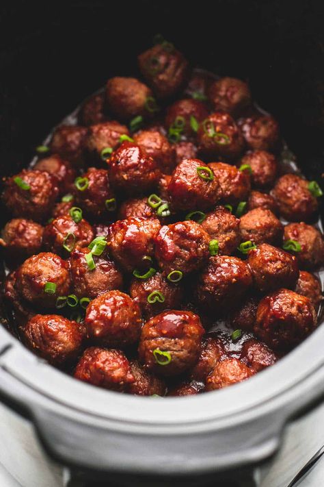 Slow Cooker Party Meatballs - Creme De La Crumb Brunch, Parties, Jamie Oliver, Dessert, Slow Cooker, Meatball Appetizer Recipe, Party Meatballs, Appetizer Meatballs, Meatball Recipes Crockpot