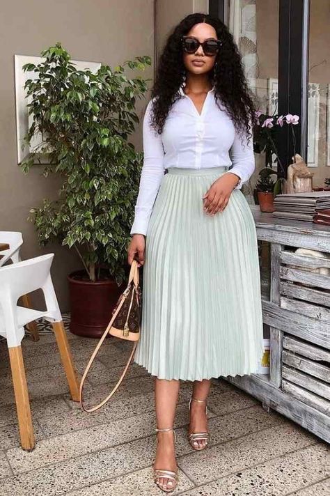 Lilac Dress Pants Outfit, Classy Church Outfits, Church Outfit For Women, Sunday Best Outfit, Grown Style, Assembly Ideas, Sunday Church Outfits, Modest Church Outfits, Cute Church Outfits