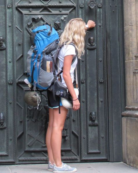 packing checklist, backpacking, travel tips, tips, packing tips, what not to pack Destinations, Travel Packing, Backpacking, Camping Gear, Backpacking Gear, Backpacking Europe, Travel Backpack, Camping And Hiking, Camping