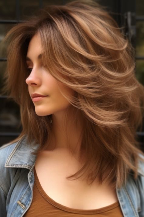 Enhance your locks with feathered chestnut layers that create movement and depth in your hairdo. This shoulder-length cut effortlessly embraces an appearance while complementing various skin tones with its rich chestnut shade range. Click here to check out more cute & fun shoulder-length haircuts & hairstyles. Balayage, Past Shoulder Length Hair With Layers, Shoulder Length Layered Hair, Shoulder Length Hair Cuts With Layers, Medium Layered Haircuts, Medium Length Bobs, Layered Bob Shoulder Length, Mid Length Hair With Layers, Layered Haircuts For Medium Hair