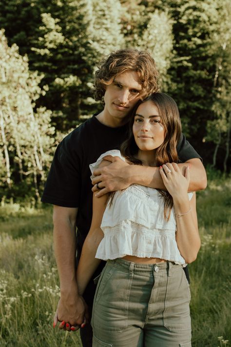Prom, Couples Candid Photography, Couples Photoshoot Poses Romantic, Lake Engagement Photos, City Couples Photography, Couple Senior Pictures, Field Engagement Photos, Utah Engagement Photos, Couple Photoshoot Ideas
