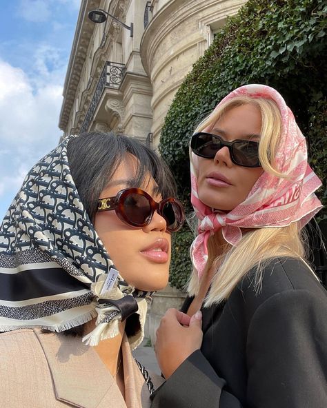 Barbara Kristoffersen on Instagram: “mi lady 🍝” Outfits, Dior, Fashion, Style, Fotos, Outfit, Moda, Donna, Head Scarf