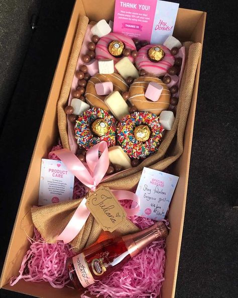 Valentine's Day, Doughnut, Tea Gift Box, Food Gifts, Food Bouquet, Dessert Gifts, Dessert Boxes, Sweet Bouquet, Packaging Snack