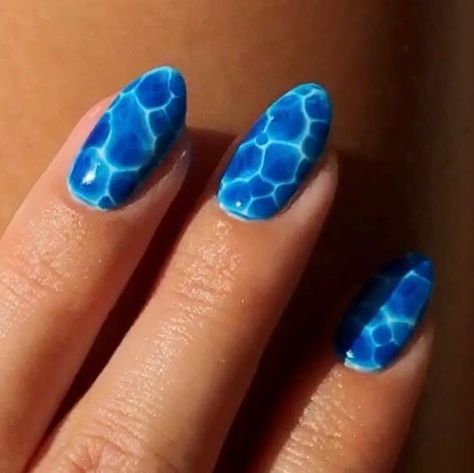 Gel Nail Designs, Gel Nail Art, Water Nails, Water Nail Art, Jelly Nails, Bubble Nails, Amazing Nails, Blue And White Nails, Nail Patterns