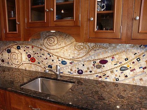Mosaic-Kitchen-Backsplashes5 Kitchen Backsplash, Home Décor, Kitchen Mosaic, Backsplash Patterns, Backsplash Designs, Mosaic Backsplash, Kitchen Redo, Unique Backsplash, Kitchen Remodel