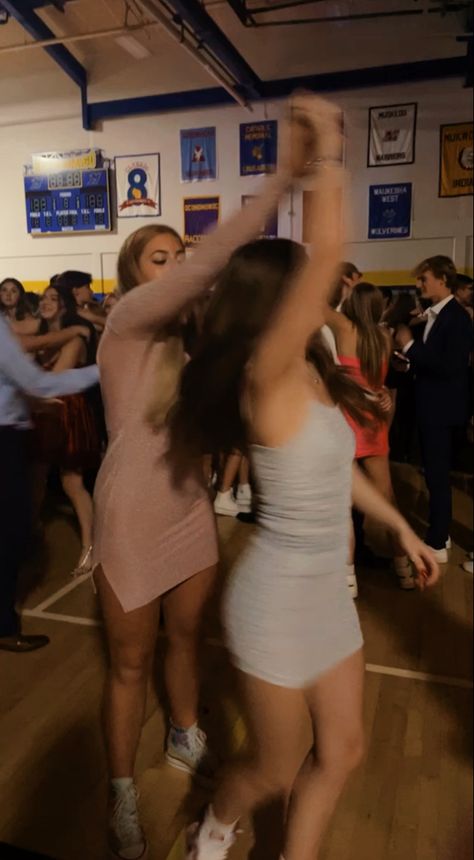 Dance, Homecoming Dance, Dance Picture Poses, Dance Photos, Dance Captions, Couples Homecoming Pictures, Dance Pictures, Middle School Dance Pictures, Dance School