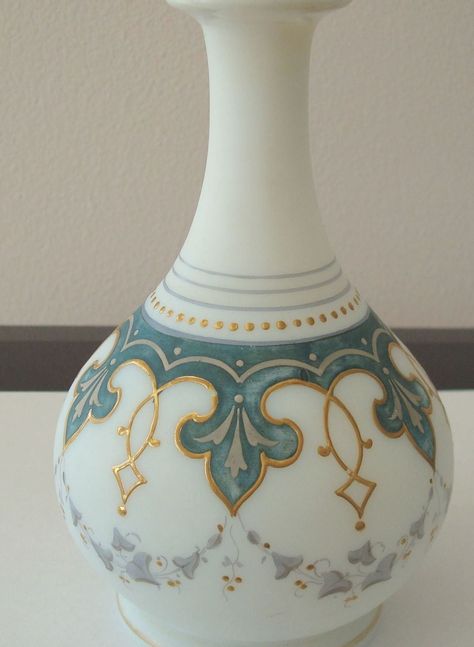 Decoration, Ceramic Vases Design, Ceramic Vases, Ceramics Pottery Art, Porcelain Vase Design, Glass Bottle Crafts, Vase Design, Hand Painted Ceramics, Clay Vase