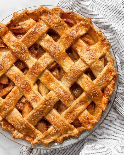 Apple Pie, Desserts, Pie, Salted Caramel Apple Pie, Caramel Apple Pie, Carmel Apple Pie, Caramel Pie, Caramel Apples, Salted Caramel