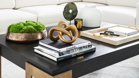 Discover the perfect formula for ultimate coffee table styling Home Décor, Design, Home, Interior, Modern Coffee Tables, Coffee Table Decor Living Room, Table Design, Coffee Table Styling, Coffee Table Design