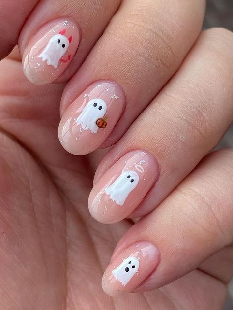 Halloween ghost nails: simple ghost accent Nail Art Designs, Nail Designs, Cute Nails, Uñas, Kuku, Pretty Nails, Cute Gel Nails, Ongles, Halloween Nail Art