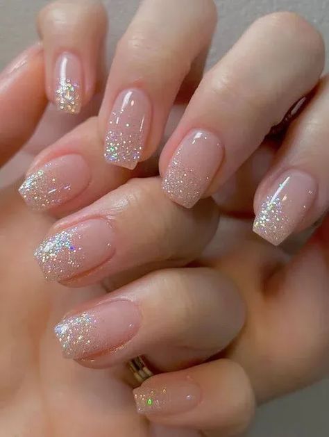 Some people prefer keeping it low-key with neutral or soft tones. If you’re one of them, this glitter nail idea is bound to become your instant fave. Just paint your nails with a soft pink or salmon hue, whichever you fancy. Source: Pinterest (@Kbeauty Addiction) #ChristmasNails #HolidayNailArt #FestiveNails #XmasNailDesigns #WinterNailInspiration #ChristmasManicure #HolidayNailTrends #SeasonalNails #ChristmasNailIdeas #MerryManicures Nail Designs, Nails Inspiration, New Years Eve Nails, Elegant Nails, Nail Designs Glitter, Cute Nails, Pretty Nails, Sparkle Nails, Prom Nails