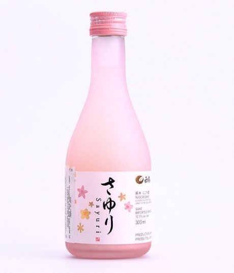 Love Happy Hour - Drink du jour: Sayuri Nigori Sake (Hakutsuru) Packaging, Alcohol, Snacks, Japanese Sake, Japanese Drinks, Sake, Soju, Sake Bottle, Korean Drinks