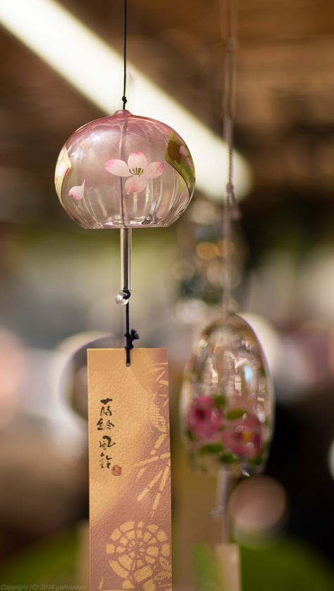https://flic.kr/p/o7u1UX | Fuurin-ichi: Sakura wind chime | Wind chime market "Fuurin-ichi" is held every year only for one week. Many kind of wind chime is placed. Boho Chic, China, Wind Chimes, Decoration, Japanese Wind Chimes, Asian Wind Chimes, Japanese Decor, Japanese Decoration, Japan Decor
