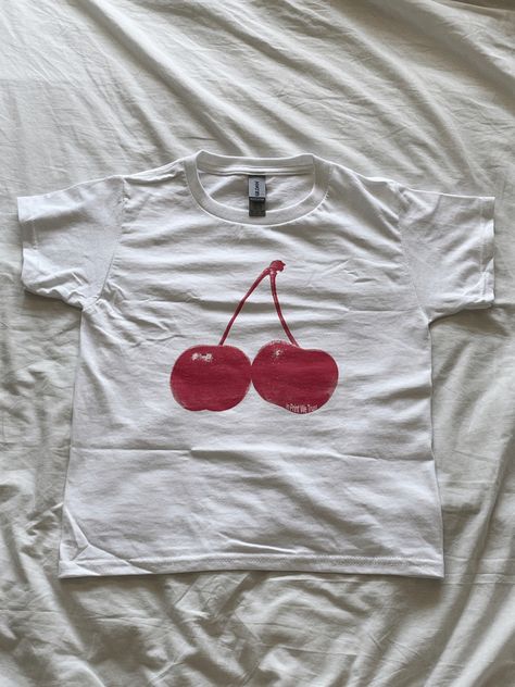 red cherries tshirt, one big pair of cherries in the middle of tshirt from the brand inprintwetrust Outfits, Graphic T Shirts, Shirts, Vintage, Tops, Vintage Graphic Tees, Cute Tshirt Designs, Vintage T Shirts, Y2k Graphic Tees