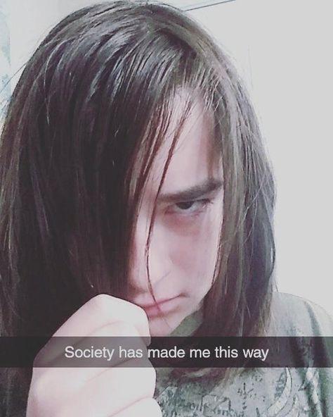 20 Cringe Filled People Who Are Stinking Up Society People, Emo Style, Humour, Dumb And Dumber, Really Funny, Cringe, Stupid Memes, Laugh, Haar