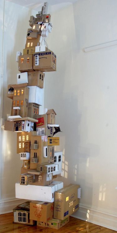 Wow! I would guess at some point in our lives we all made a house or something out of a recycled cardboard box but this artist took it to an amazing extreme! Pop on over to Annalise Rees’ sit… Diy For Kids, Diy Crafts, Diy, Crafts, Diy Projects, Diy Baby, Kids Crafts, Diy Enfant, Baby Box