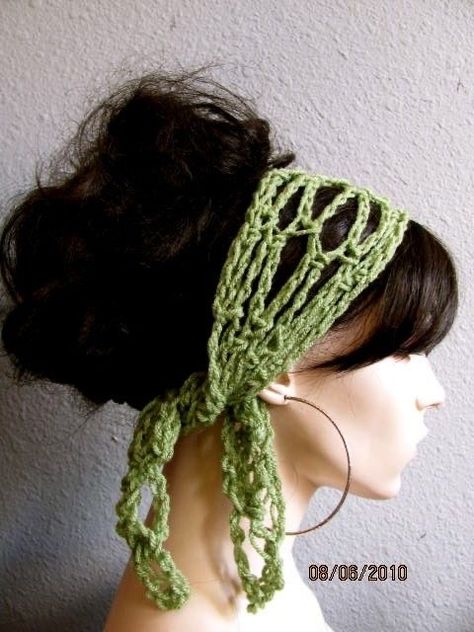 Beginner Crochet project Knitting, Crochet Hair Styles, Crochet Hair Accessories, Crochet Headband, Haken, Stricken, Crochet Clothes, Crochet For Beginners, Hand Crochet