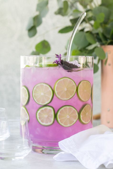 Lavender Gin and Tonic Punch #cocktail #lavender #purple #punch #ginandtonic #gin #spring #babyshower #brunch #drinks Drinking, Smoothies, Tequila, Snacks, Punch, Gin, Vodka, Purple Cocktails, Perfect Gin And Tonic