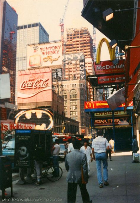 25 Vintage 1980s Snapshots Of Times Square That Will Never Be Seen In Real Life Again | Thought Catalog Chicago, Vintage, Retro, Retro Vintage, York, Times Square, Vintage Photos, 80s, 80s Aesthetic