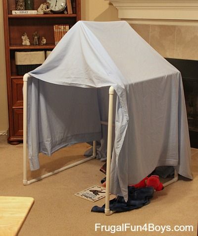 Use PVC pipe to make a stable frame for a play tent or fort - fun!! #kidsactivities Pre K, Child's Room, Kids Forts, Kids Play Tent, Kids Tents, Play House, Play Tent, Play Houses, Kids Rooms Diy