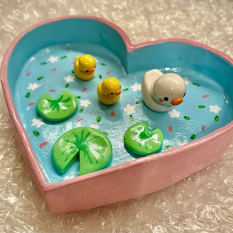 15 EASY Polymer Clay Ideas to Make & Sell in 2023 Decoration, Cute Clay, Pinterest, Etsy, Polymer, Fai Da Te, Charlie, Clay, Hobby