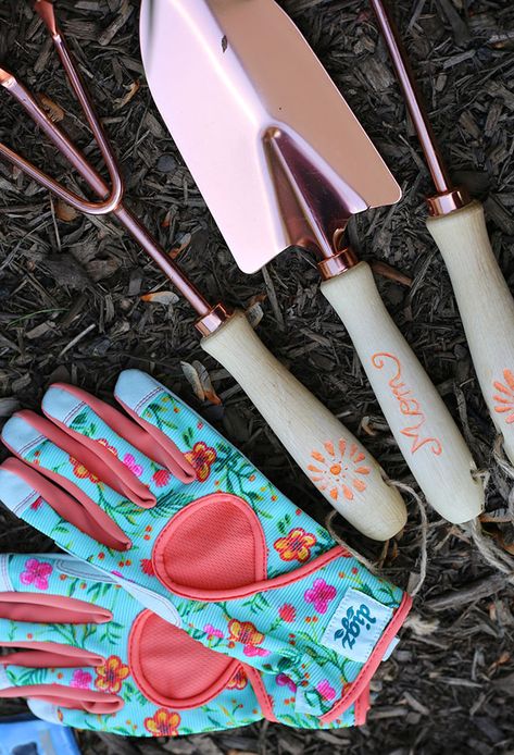 Winter, Gardening Gloves, Organic Gardening, Diy, Outdoor, Gardening Glove, Gardening Apron, Garden Trowel, Garden Tools