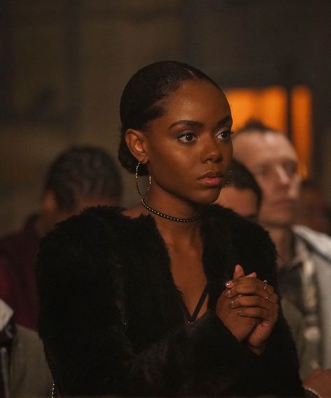We May Never See Josie McCoy On Riverdale Again #refinery29 https://www.refinery29.com/en-ca/2020/02/9366763/will-josie-ashleigh-murray-be-back-on-riverdale Actors & Actresses, People, Outfits, Queen, Josie And The Pussycats, Kevin Casey, She Band, Keene, Chloe