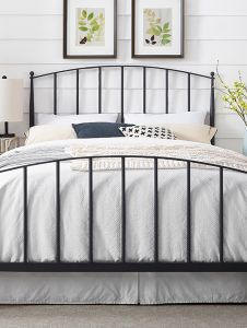 Classic Arched Metal Headboard and Footboard Set Metal Headboards, Black Iron Beds, Adult Bed, Wrought Iron Bed Frames, Wrought Iron Bed, Wrought Iron Beds, Bed Black, Iron Bed Frame, Arched Headboard