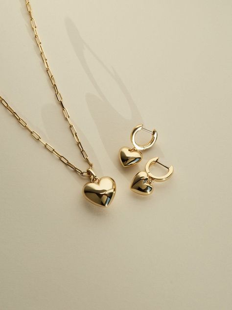 Piercing, Necklaces, Jewlery, Jewelry Accessories Ideas, Pretty Jewellery, Jewelry Inspo, Jewelry Accessories, Girly Jewelry, Gold Heart Earring