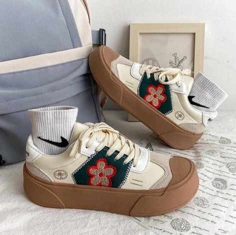Daisy Flower Sneakers - 6 #Daisy Flower Sneakers - 6 #out outfit #dresses #outfit #background #wallpaper Shoes, Trainers, Outfits, Funky Shoes, Sneakers, Cute Sneakers, Up Shoes, Sneakers Fashion, Aesthetic Shoes