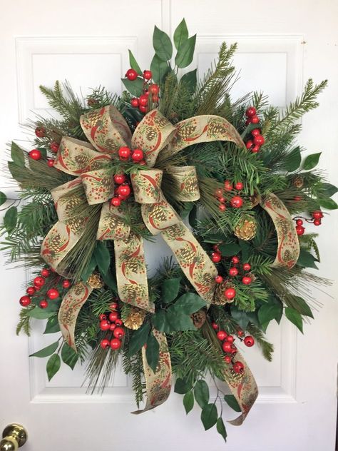80+ Beautiful Christmas Wreath Ideas - Brighter Craft Christmas Wreaths, Decoration, Christmas Wreaths For Front Door, Christmas Wreath Decor, Christmas Door Wreaths, Christmas Decorations Wreaths, Christmas Wreaths Diy, Christmas Door Decorations, Holiday Wreaths