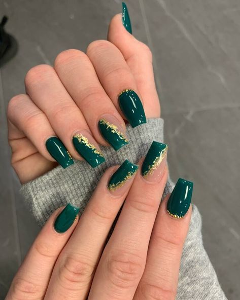 40+ Gold Foil Nails You Will Love to Try in 2023 34 Gold Nails, Nail Art Designs, Green Nail Designs, Acrylic Nails Green, Foil Nail Designs, Gold Acrylic Nails, Nails With Gold, Green Nail Art, Gold Nail Designs