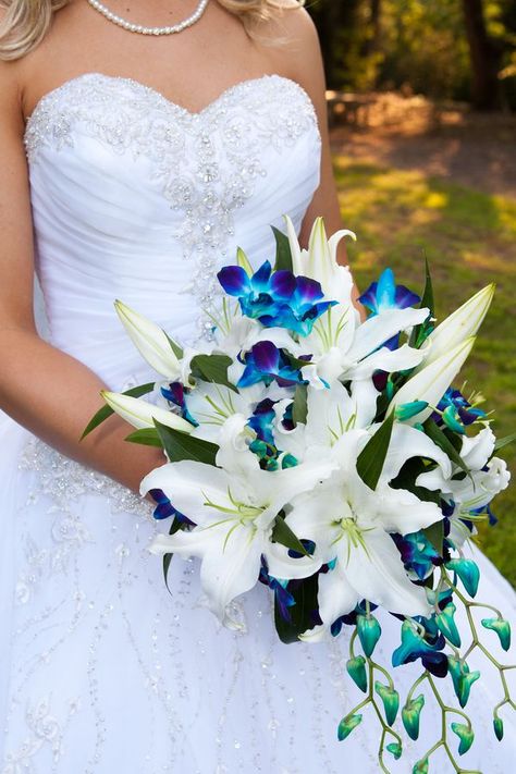 Wedding Flowers, Wedding Bouquets, Wedding Colours, Blue Wedding Bouquet, Summer Wedding Bouquets, Wedding Colors, Blue Wedding, Summer Wedding, Beautiful Bouquet