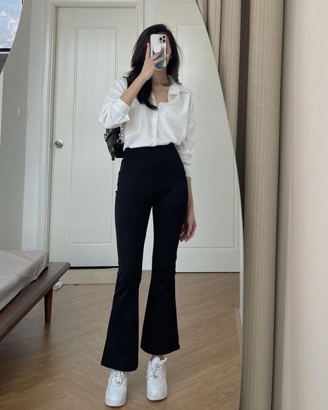 [CommissionsEarned] 41 Cute Simple Outfits Casual Insights You Need To See Today #cutesimpleoutfitscasual Outfits, Clothes, Girl, Ootd Kuliah, Ootd, Outfit, Outfit Kemeja, Korean Casual Outfits, Styl