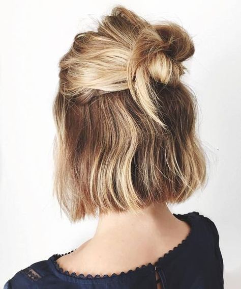 Messy Half Updo For Bob Medium Length Haircut For Fine Hair Brunette, 5 Minute Hairstyles, Make-up, Olivia Holt, Good Hair Day, Hair Envy, Lany, Hair Dos, Hair Day