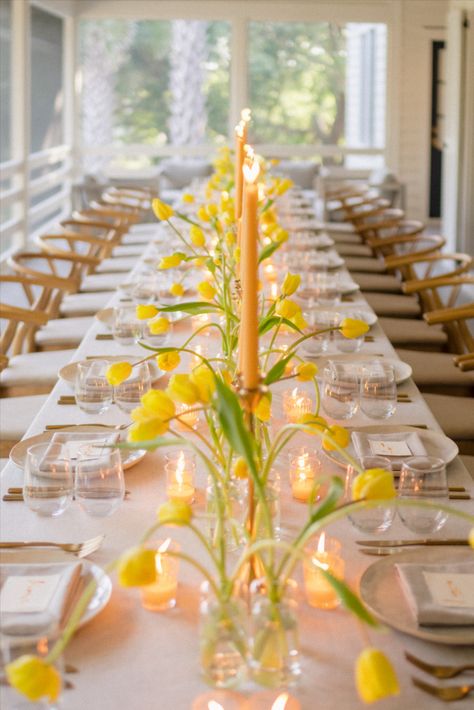 This beautiful porch dinner party is the epitome of spring! Bright tulips and votive candles paired with neutral china placed on top of a simple linen created the perfect spring dinner party decor. Dinner Centerpieces, Dinner Party Centerpieces, Rehearsal Dinner Decorations Table, Dinner Table Decor, Rehearsal Dinner Decorations, Spring Table Decor, Spring Party Decorations, Brunch Decor, Tulip Table Decor