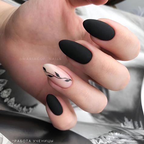 30 Elegant Black Nail Designs For Classy Beauty Cute Nails, Nail, Ongles, Goth Nails, Trendy Nails, Classy Nails, Chic Nails, Edgy Nails, Gaya Rambut