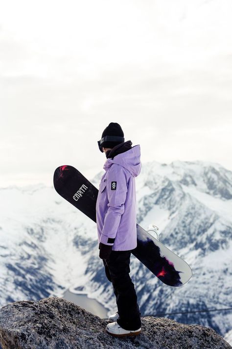 Winter, Snowboards, Women, Stylish, Snowboarding Outfit, Aesthetic Outfits, Snowboard Aesthetic, Snowboard, Snowboarding