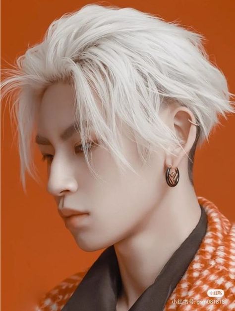 20 Most Stunning Korean Men's Hairstyles To Embrace Chic Trends Asian Hair, Korean Men Hairstyle, Asian Men Hairstyle, Korean Hairstyle, Blonde Japanese Boy, Asian White Hair, White Hair Men, White Hair Asian Men, Mens Hairstyles