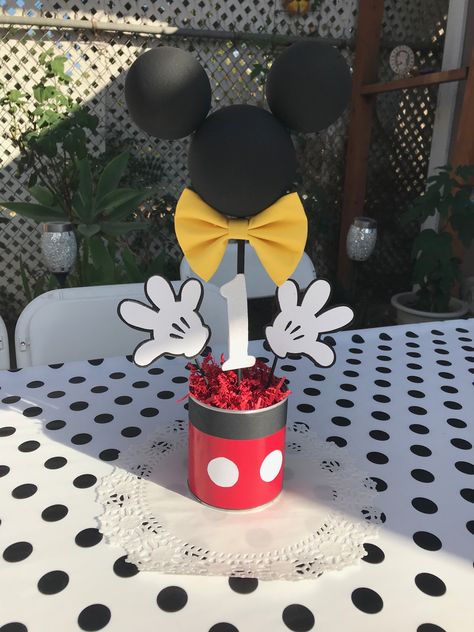 Disney, Mickey Mouse, Mickey Mouse Birthday, Mickey Mouse Theme, Mickey Theme, Fiesta Mickey Mouse, Mickey Mouse Decorations, Mickey Mouse Parties, Mickey Party