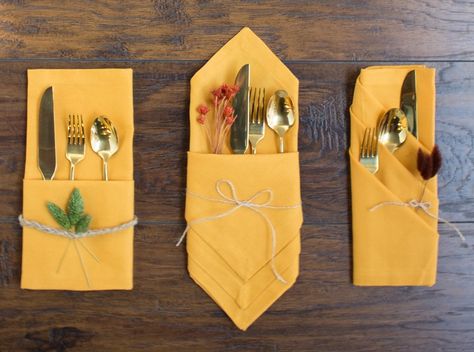 Thanksgiving Decorations, Autumn Table, Crafts, Thanksgiving Table, Thanksgiving Napkins, Thanksgiving Napkin Folds, Thanksgiving Tablescapes, Chirstmas Decor, Fall Table