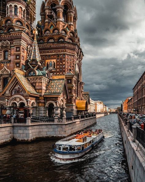 PicPublic on Twitter: "Saint Petersburg, Russia… " Instagram, Fotos, Beautiful, Photo, Resim, City, Beautiful Places, Turismo, Paisajes