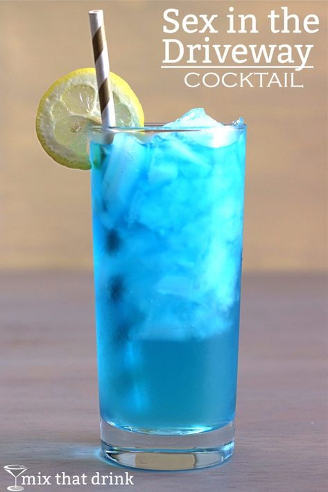 Alcohol, Margaritas, Vodka, Cocktail Drinks Alcoholic, Cocktail Drinks Recipes, Sex In The Driveway Drink Recipe, Beach Cocktails, Cocktail Drinks, Drinks Alcohol Recipes