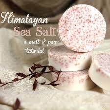 Image result for pink himalayan salt soap recipe Diy Lush, Savon Diy, Soap Homemade, Săpunuri Handmade, Handmade Soap Recipes, Homemade Soap Recipes, Homemade Soap, Diy Spa, Homemade Bath Products