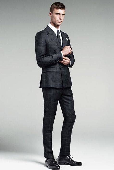 Suits, Men's Fashion, Gucci Suit, Men’s Suits, Mens Suits, Mens Fashion, Gucci, Mens Outfits, Mens Charcoal Suit
