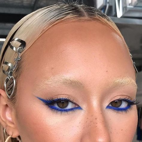 The Artist Edit on Instagram: "#Repost @ru_makeup ・・・ Beauty @d.10zin for @princesspollyboutique Star product is @sephora @sephoraaus matte cobalt blue liner Comment below for any other product deets :) #brisbanestylist #brisbanemakeupartist #brisbane #meccabeautyjunkie #maccosmetics #glow #shine​ #model #beauty #brisbanehairstylist #brisbanefreelancemakeup #glowing​ #inbeautmag #theartistedit​ ​ #glamazonkw​ #fentybeauty​ #fashion​ #instadaily #instagood #hairstylist #editorial #makeup #ph Eyeliner, Make Up Looks, Beauty Make Up, Eye Make Up, Beauty Makeup, Makeup Obsession, Editorial Make Up, Makeup Eyeliner, Makeup Inspo